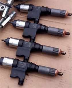 Форсунка isuzu NPR75/FVR34/4HK1/6HK1 топливная E5 8983064750