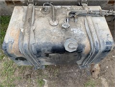 Бак NPR75 топливный isuzu E4 8981530460