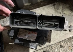 Мозги Isuzu NMR85/NLR85. ЭБУ двигателя 4JJ1-T E5 8982996723